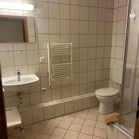 Gasthof Am Schoenower Schlosspark