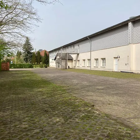 Gasthof Am Schoenower Schlosspark